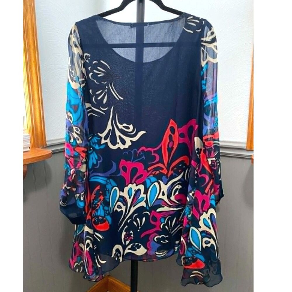 Twenty-Six Collections Abstract Floral Tunic Top Women’s Size 2